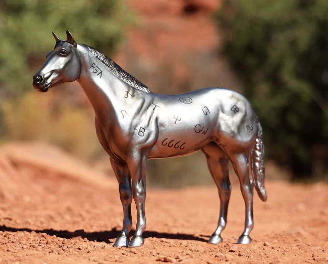 Breyer Traditional AQHA - 85th Anniversary Best Remuda Model - Image 8