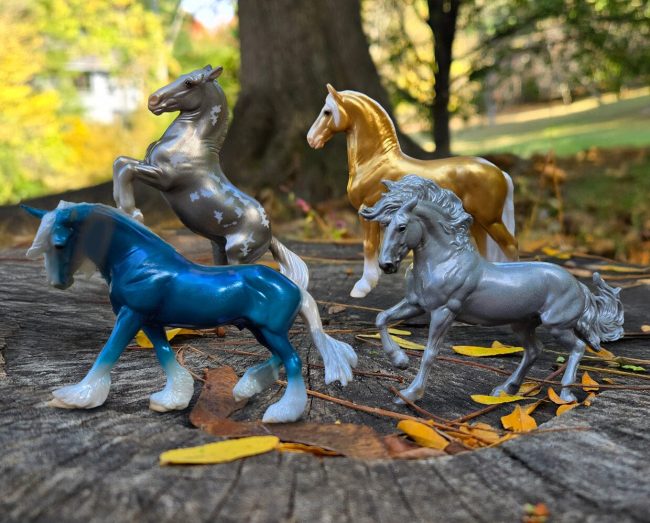 Breyer Stablemates Brilliance Gift Set - 75th Anniversary Limited Edition - Image 2