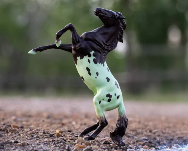 Breyer Freedom Mint Chip Dessert Decorator Horse 2025 - Image 4