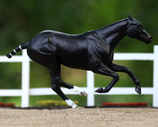Breyer Traditional Manaos - Image 4