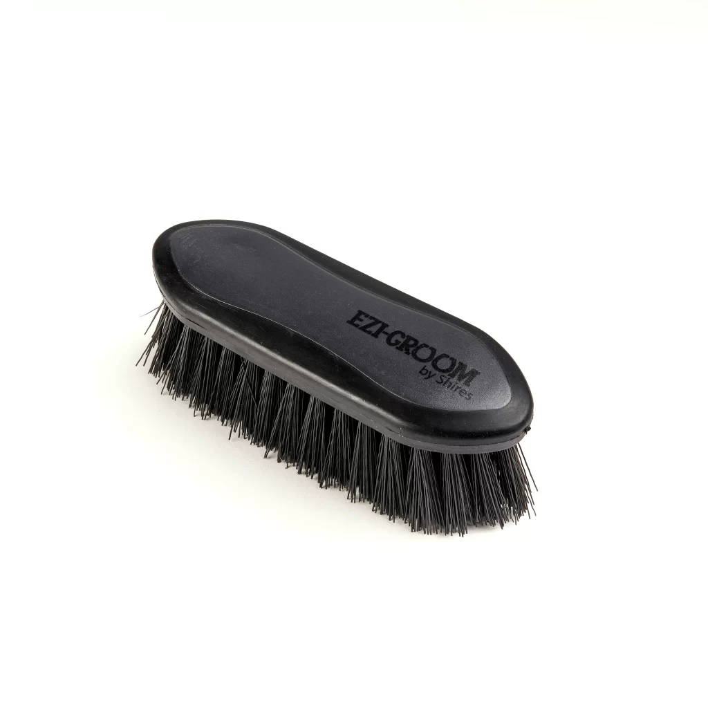 Shires Spazzola Per Cavalli A Pelo Lungo Ezi-Groom – Setole Da 7.5 Cm, Colore Blu, Taglia L Con Impugnatura Morbida - 2